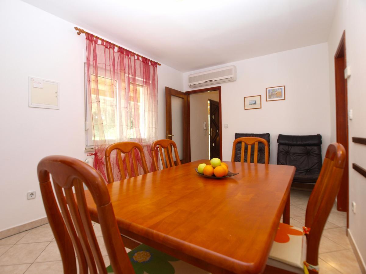 Apartment Alma 1600 Пула Екстер'єр фото